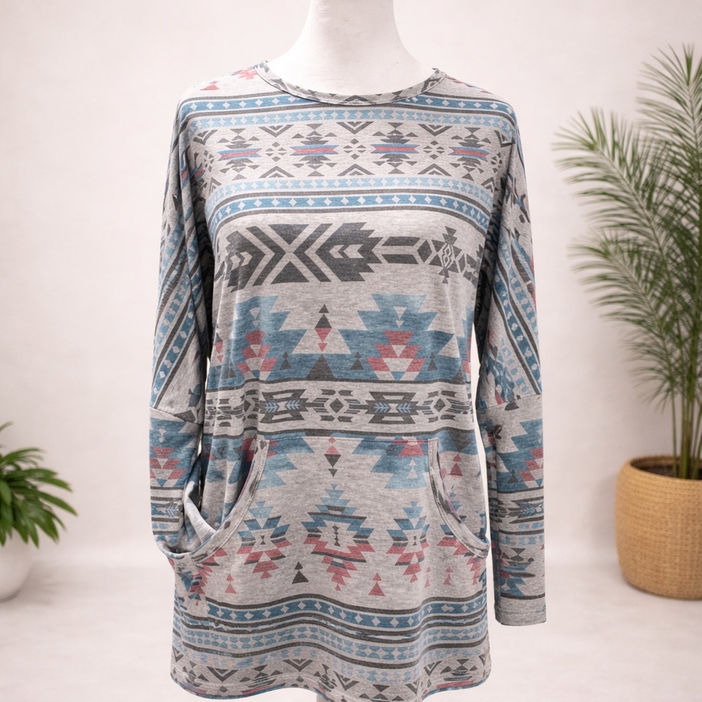 Geometric Patterned Long Sleeve Top - Blue and Gray Avery apparel co
